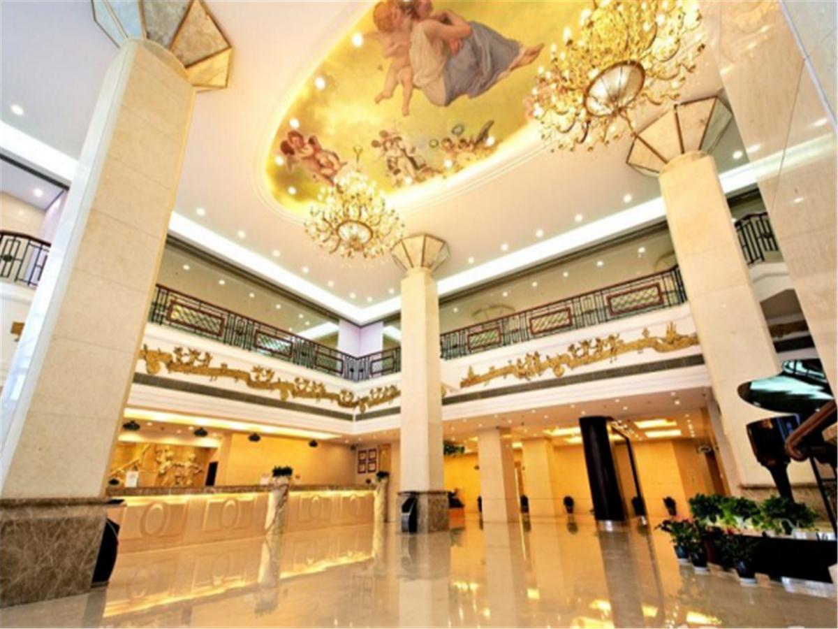 Vienna International Hotel Shanghai Train Station Bagian luar foto