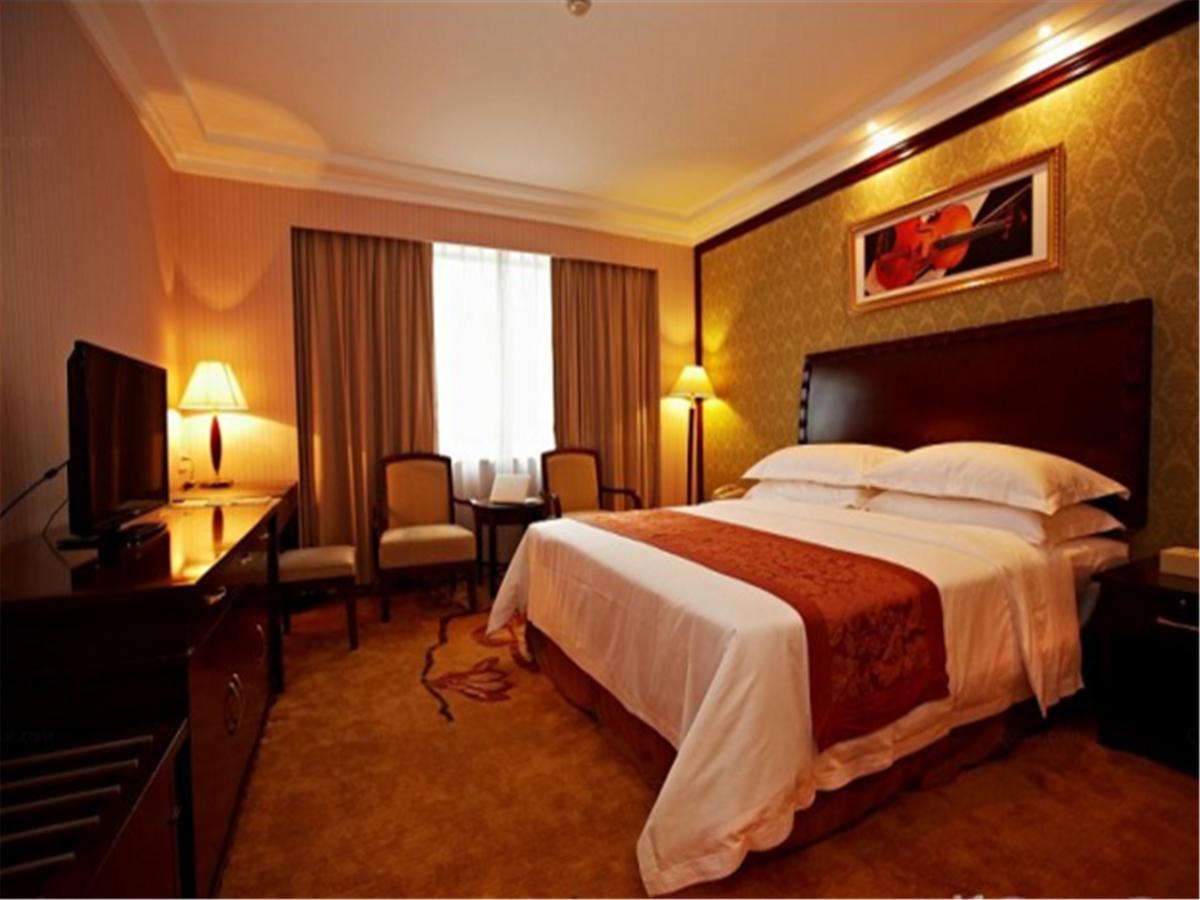 Vienna International Hotel Shanghai Train Station Bagian luar foto